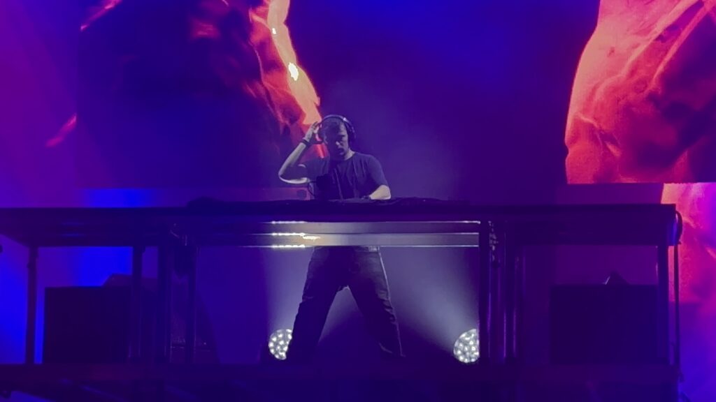 Martin Garrix live at Hullabaloo 2026